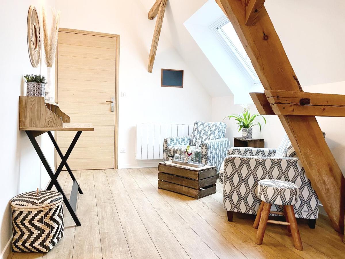 Aux 2 Girouettes Bed & Breakfast *