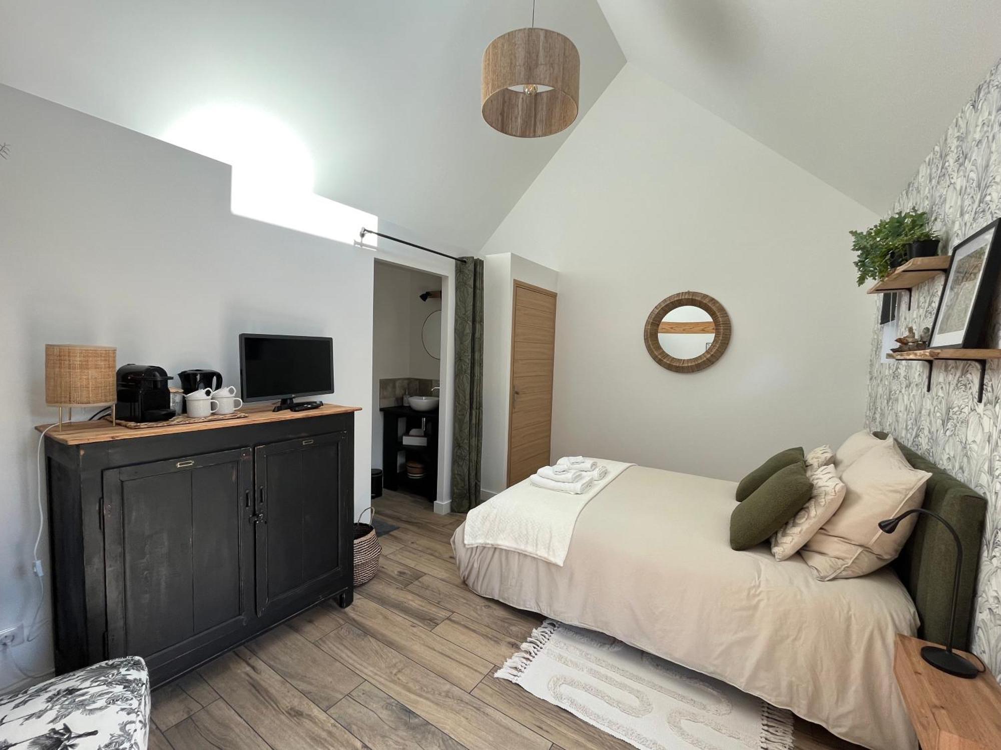 Aux 2 Girouettes Bed & Breakfast *